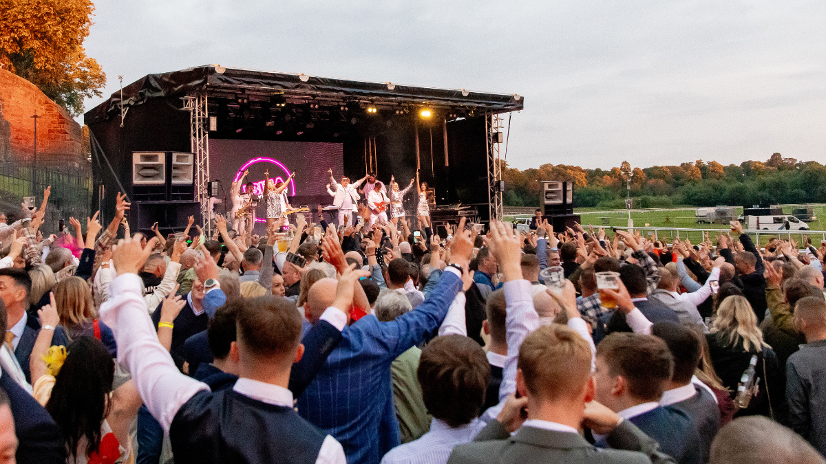 https://crc-api.netfuel.co.uk/chester-racecourse-announces-sensational-summer-line-up-of-music-and-racing/ thumbnail image